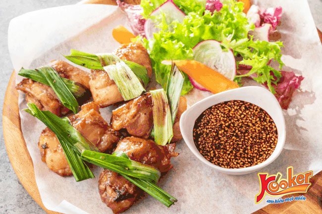 món gà cuốn lá dứa